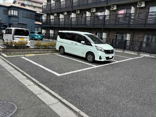 14/21 駐車場