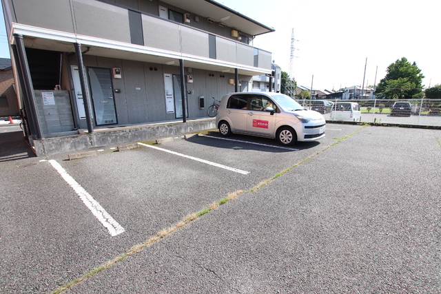 24/24 駐車場