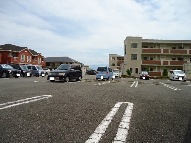 2/8 駐車場