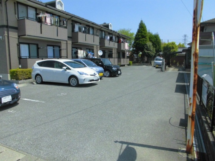 15/15 駐車場