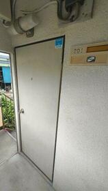 2/2 エントランス