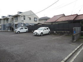 13/13 駐車場