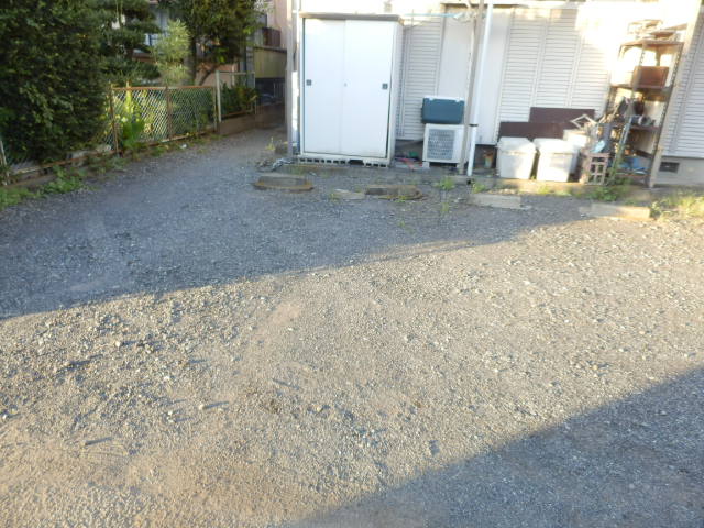 14/17 駐車場