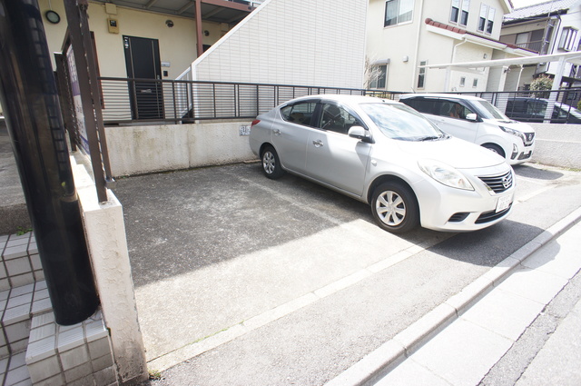 20/30 駐車場