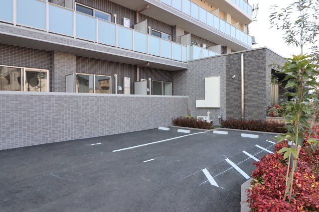 16/26 駐車場