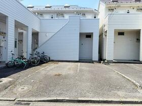 16/16 駐車場