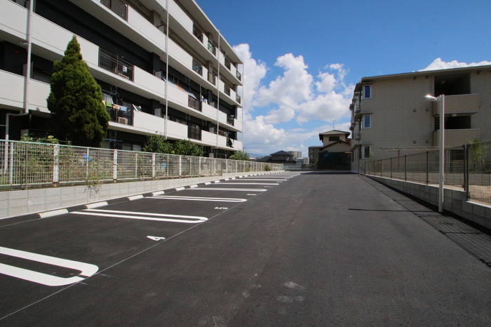 20/21 駐車場