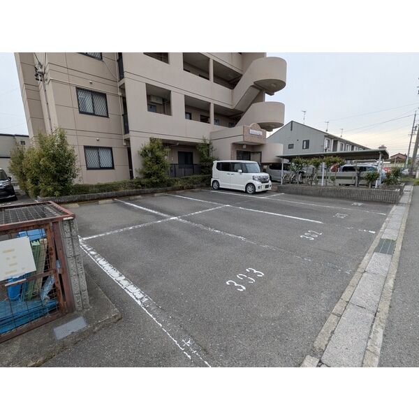 11/11 駐車場