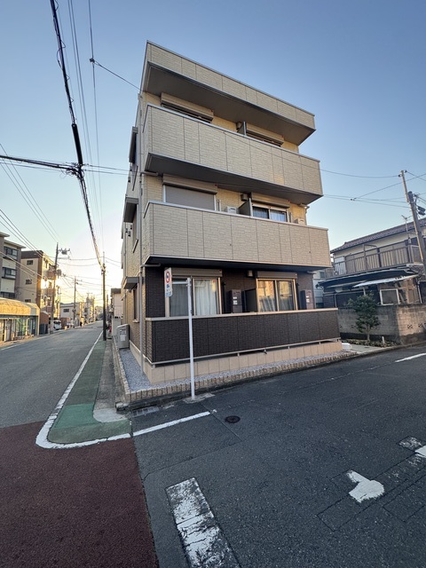 2/4 外観