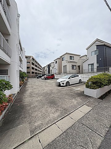 26/26 駐車場