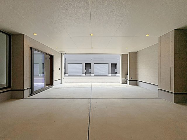 23/27 駐車場