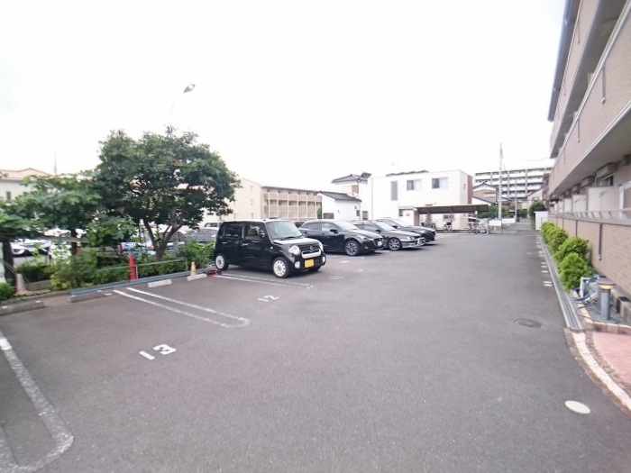 10/10 駐車場