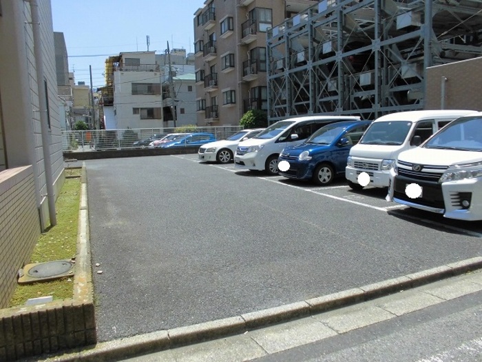 20/20 駐車場