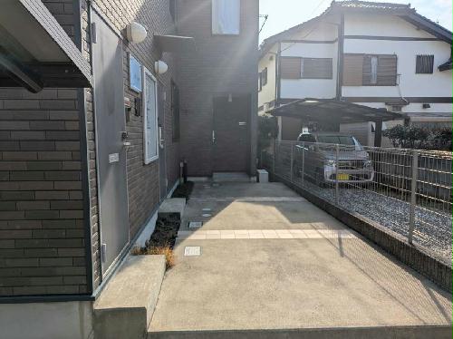 14/14 駐車場