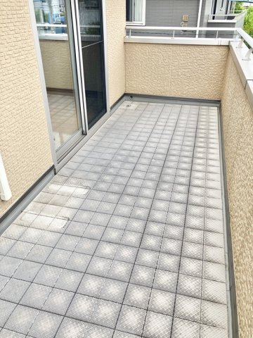 13/20 バルコニー