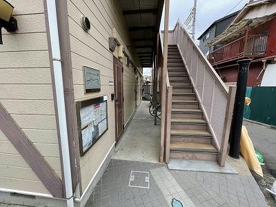 2/2 エントランス