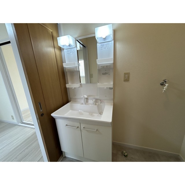 15/23 洗面
