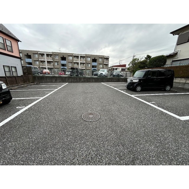 2/2 駐車場