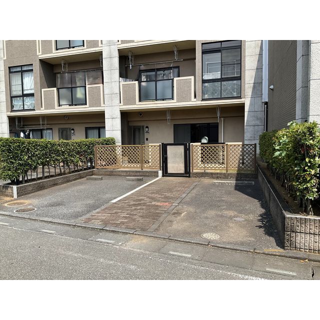 4/4 駐車場