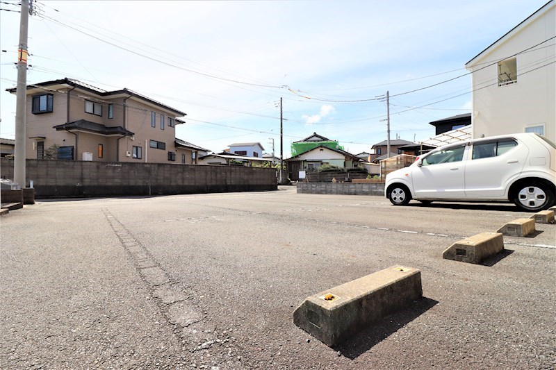 25/25 駐車場