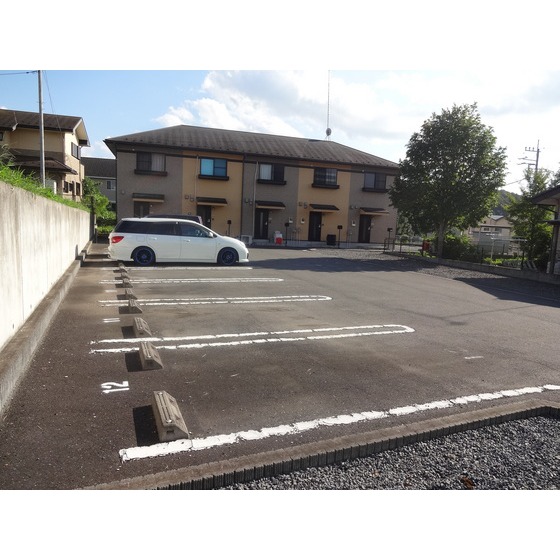 3/3 駐車場