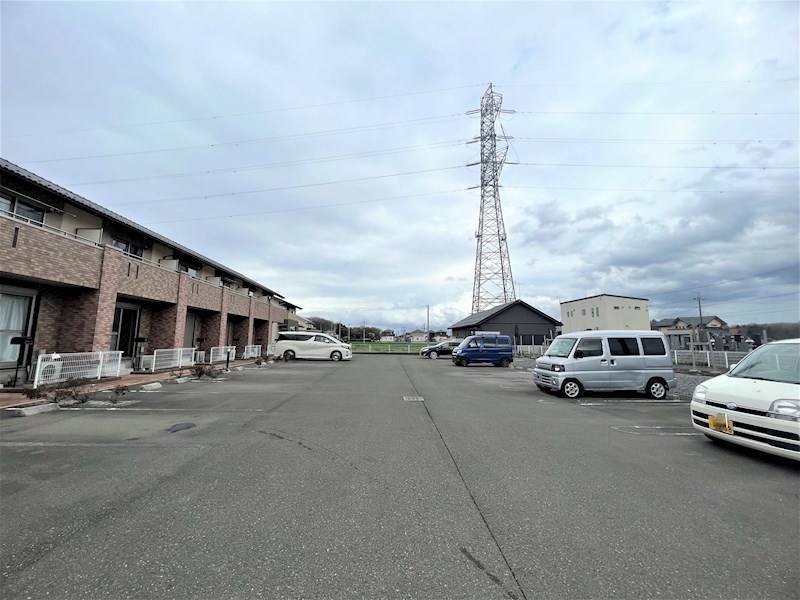 3/3 駐車場