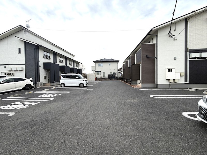 3/3 駐車場