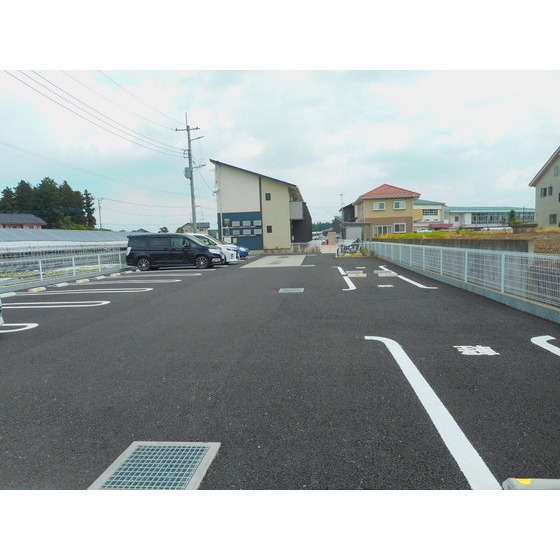 2/2 駐車場
