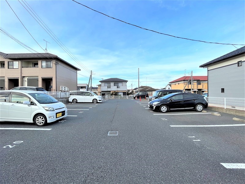 23/23 駐車場