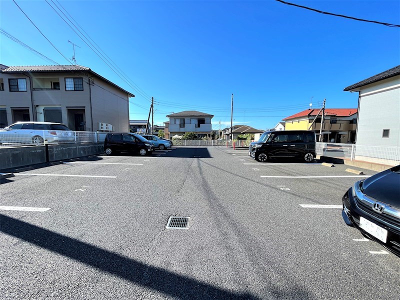 23/23 駐車場