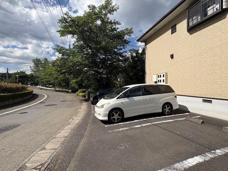 25/25 駐車場