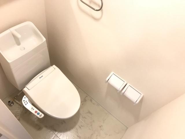 13/30 トイレ