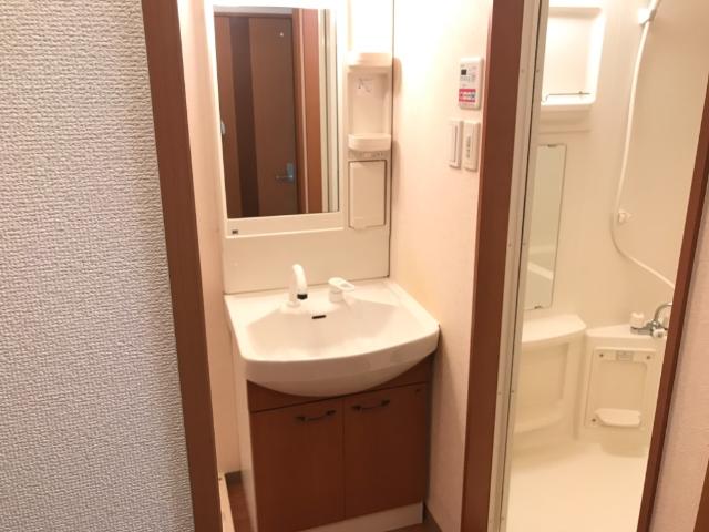 16/25 洗面