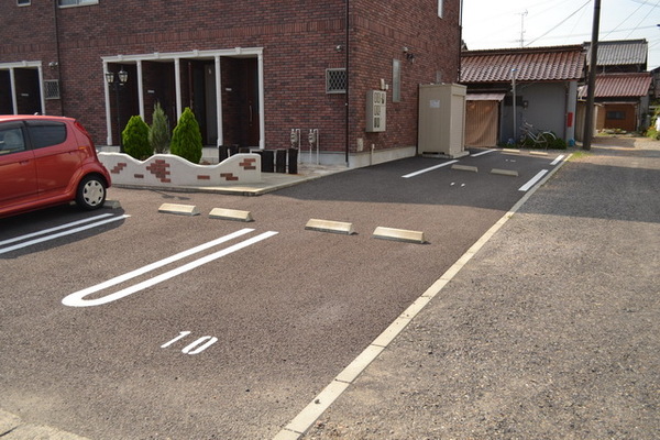 2/2 駐車場