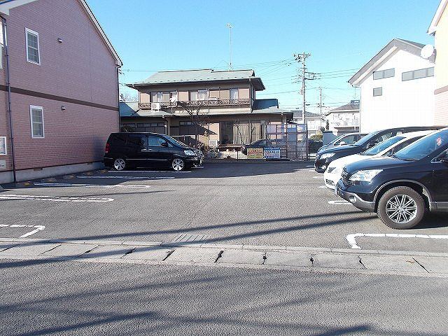 18/24 駐車場