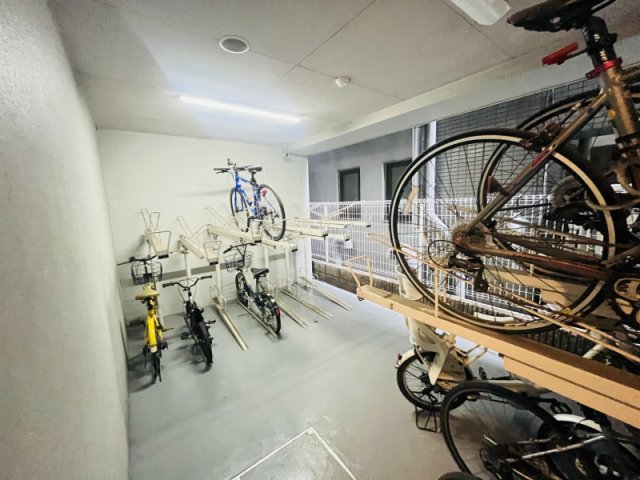 14/14 駐車場