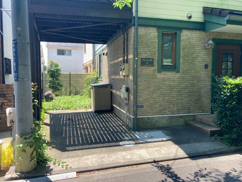 2/2 駐車場