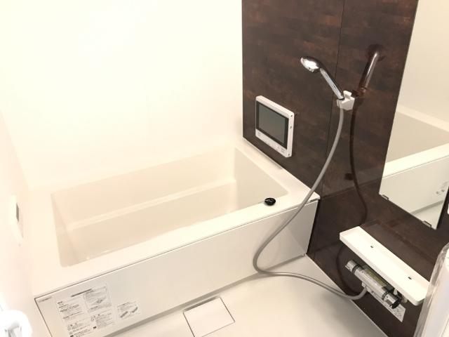 14/28 浴室
