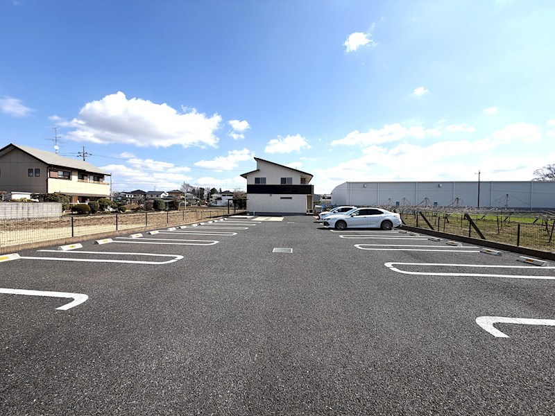 27/27 駐車場