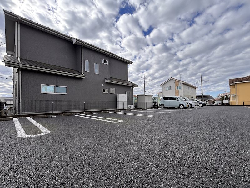24/24 駐車場