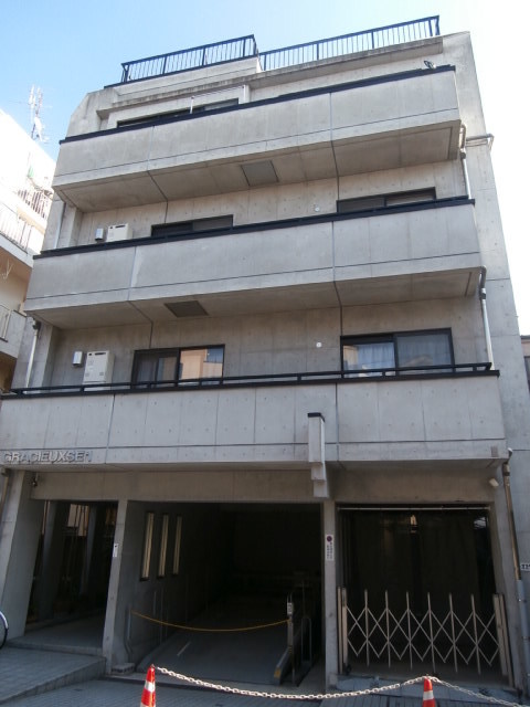 1/4 外観