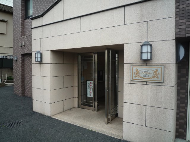 3/3 エントランス