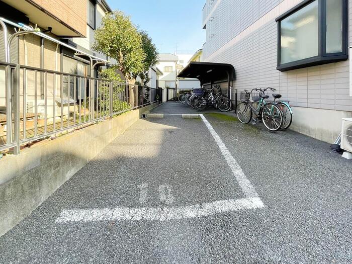 6/6 駐車場