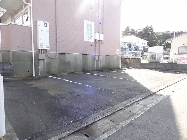 14/20 駐車場