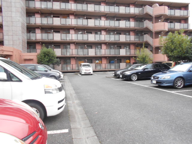 22/30 駐車場