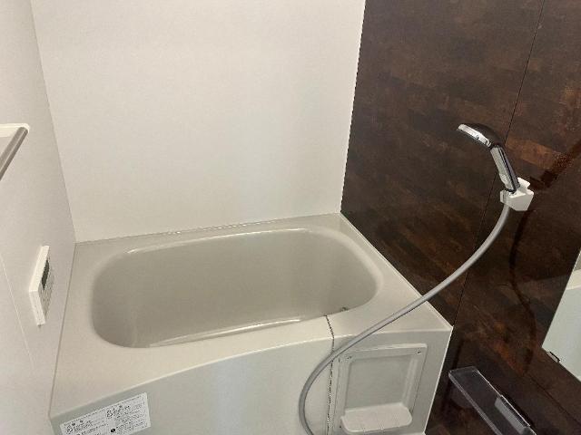 14/27 浴室