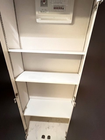 13/30 収納