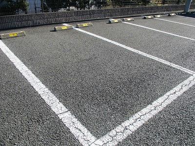 14/18 駐車場