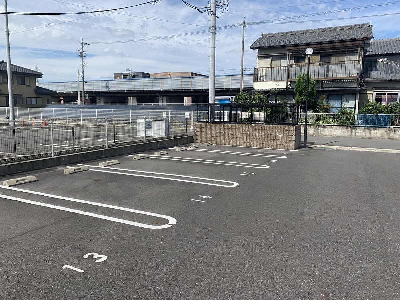 20/29 駐車場