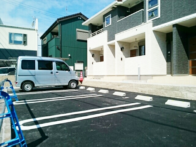 16/22 駐車場